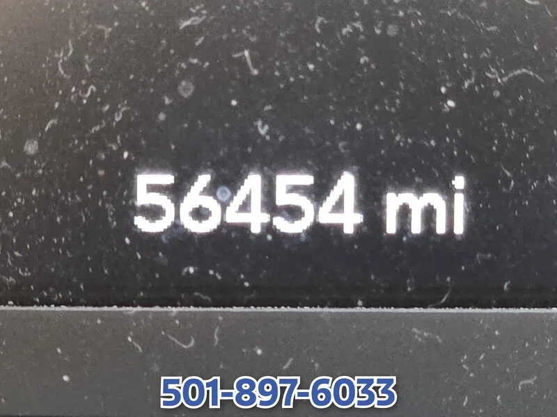 Used 2018 Crystal Metallic JEEP SPORT S 4X4 image 23