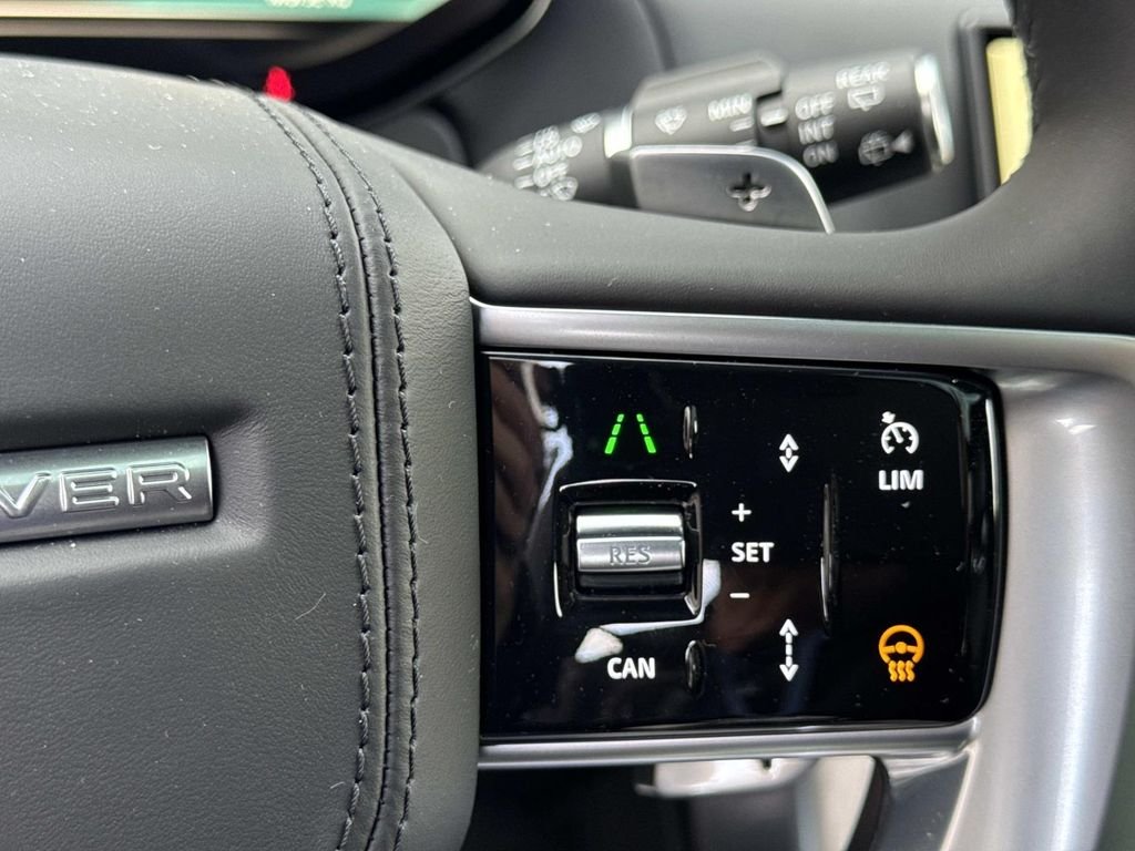 New 2026 Santorini Black Land Rover SE image 29