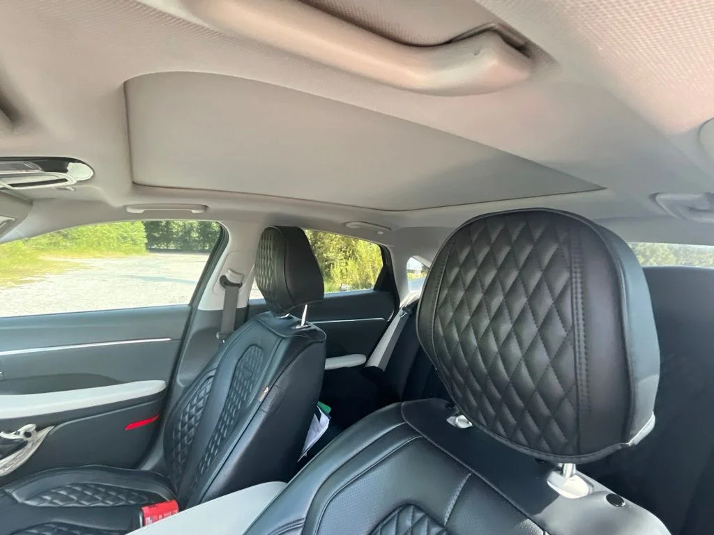 Used 2022 Gray Hyundai SEL image 30