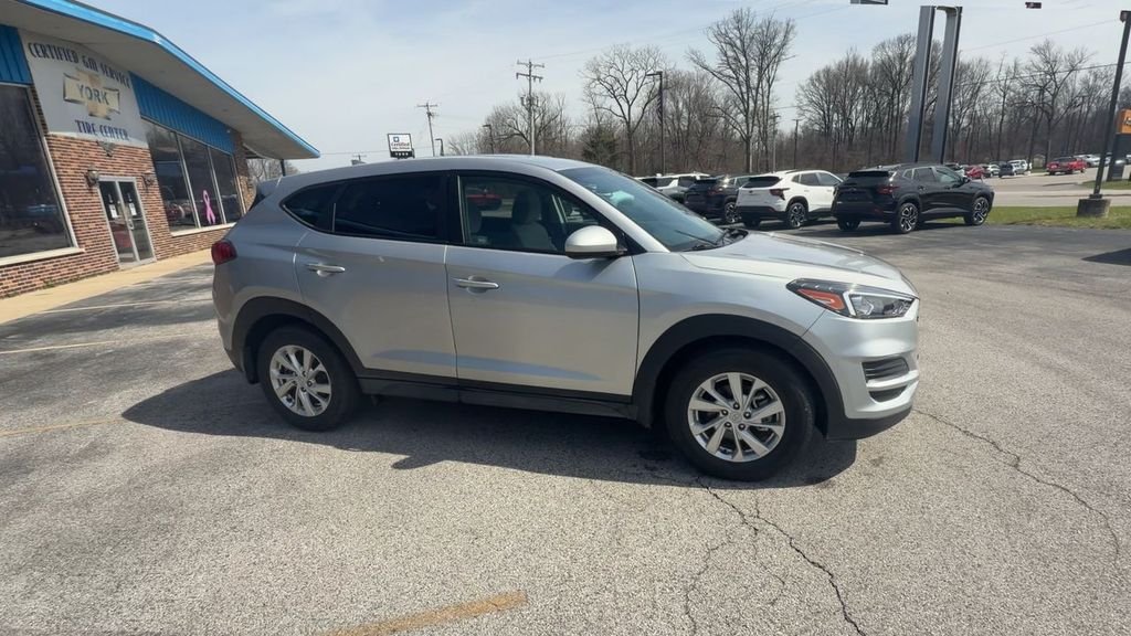 2020 Hyundai Tucson SE - Photo 9