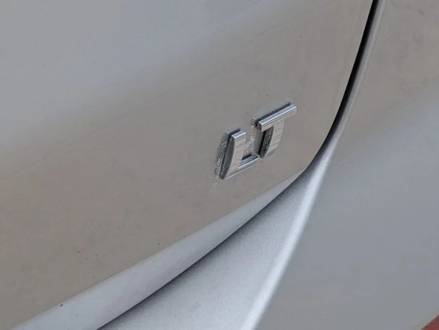 Used 2019 Silver Chevrolet LT image 17