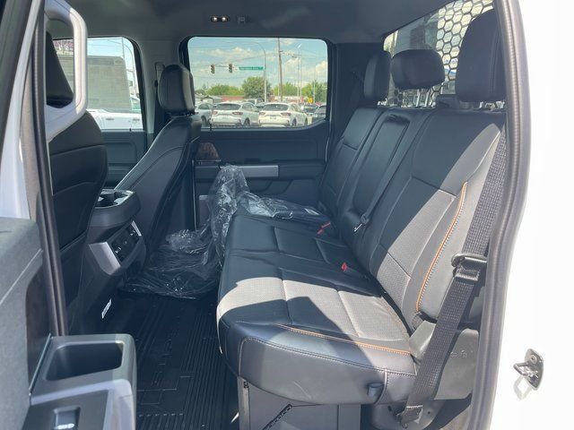 2025 Ford F-350 Super Duty Chassis Cab Lariat - Photo 10