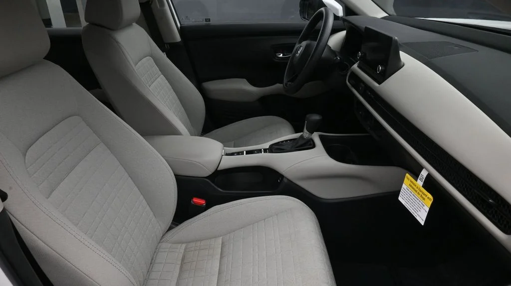 Used 2025 White Honda LX image 2