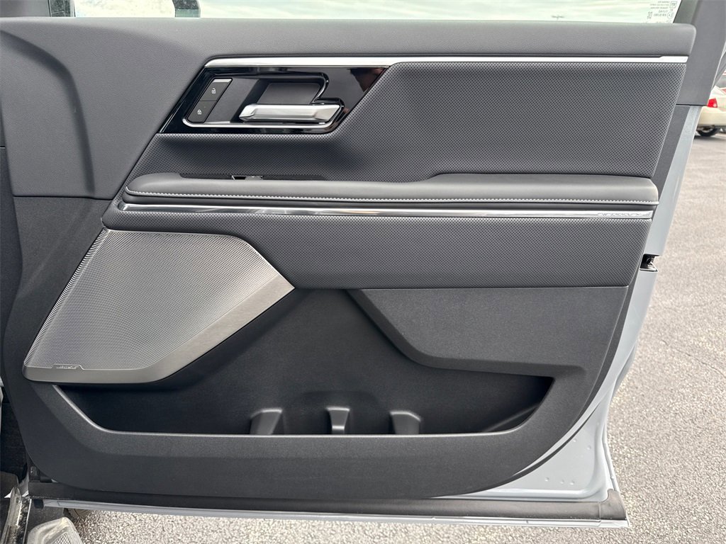 2025 GMC SIERRA - Image 38