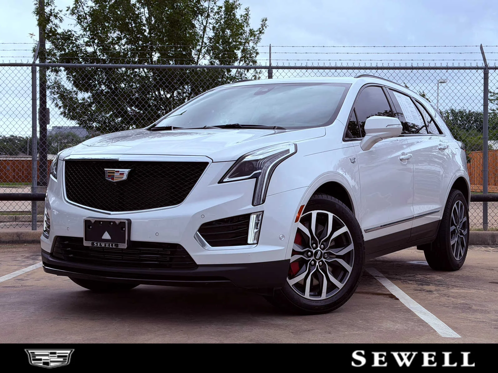 2023 Cadillac XT5 AWD Sport's photo
