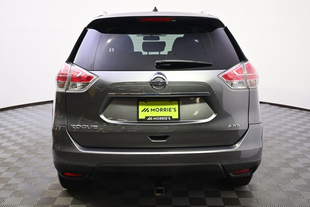 Used 2016 Gun Metallic Nissan S image 5