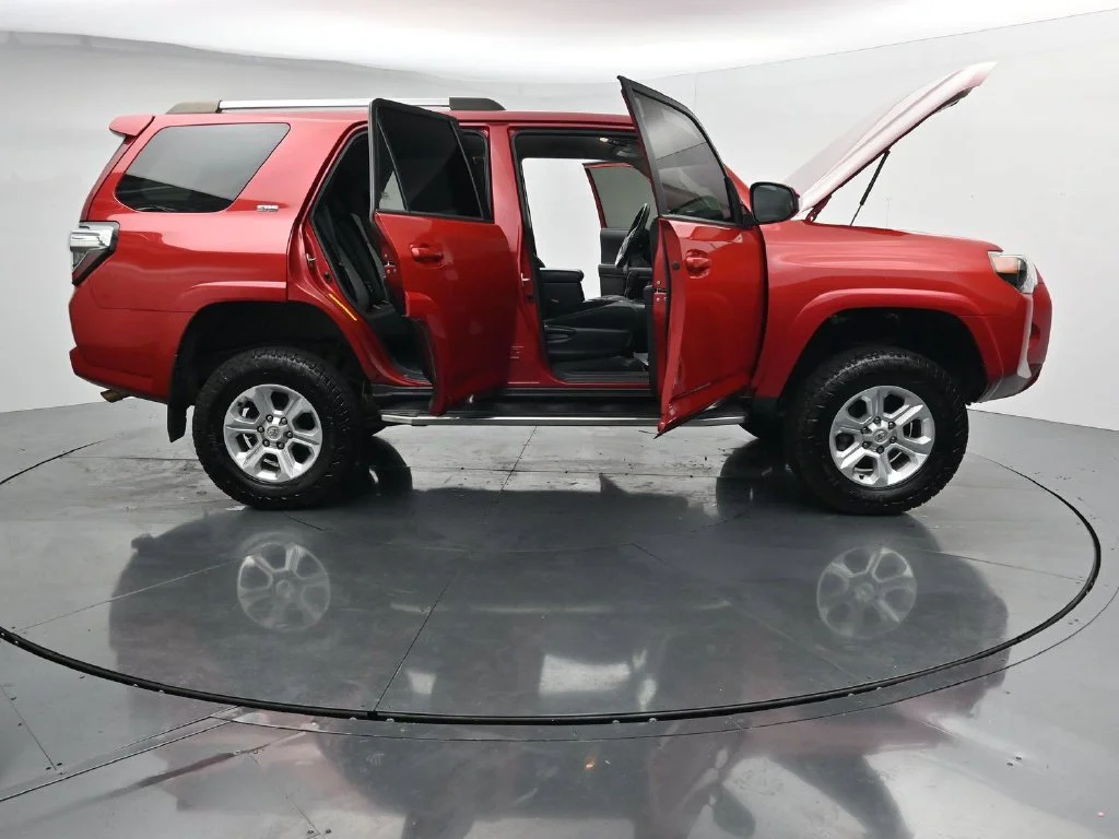 Used 2022 Red Toyota SR5 image 40