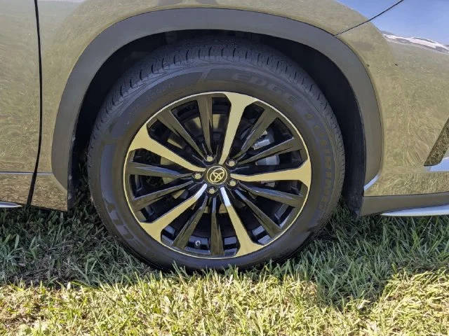 Used 2021 Magnetic Gray M Toyota XSE image 11