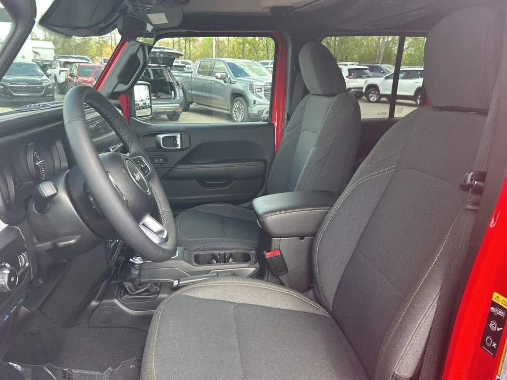 Used 2025 Red Jeep Sahara image 9