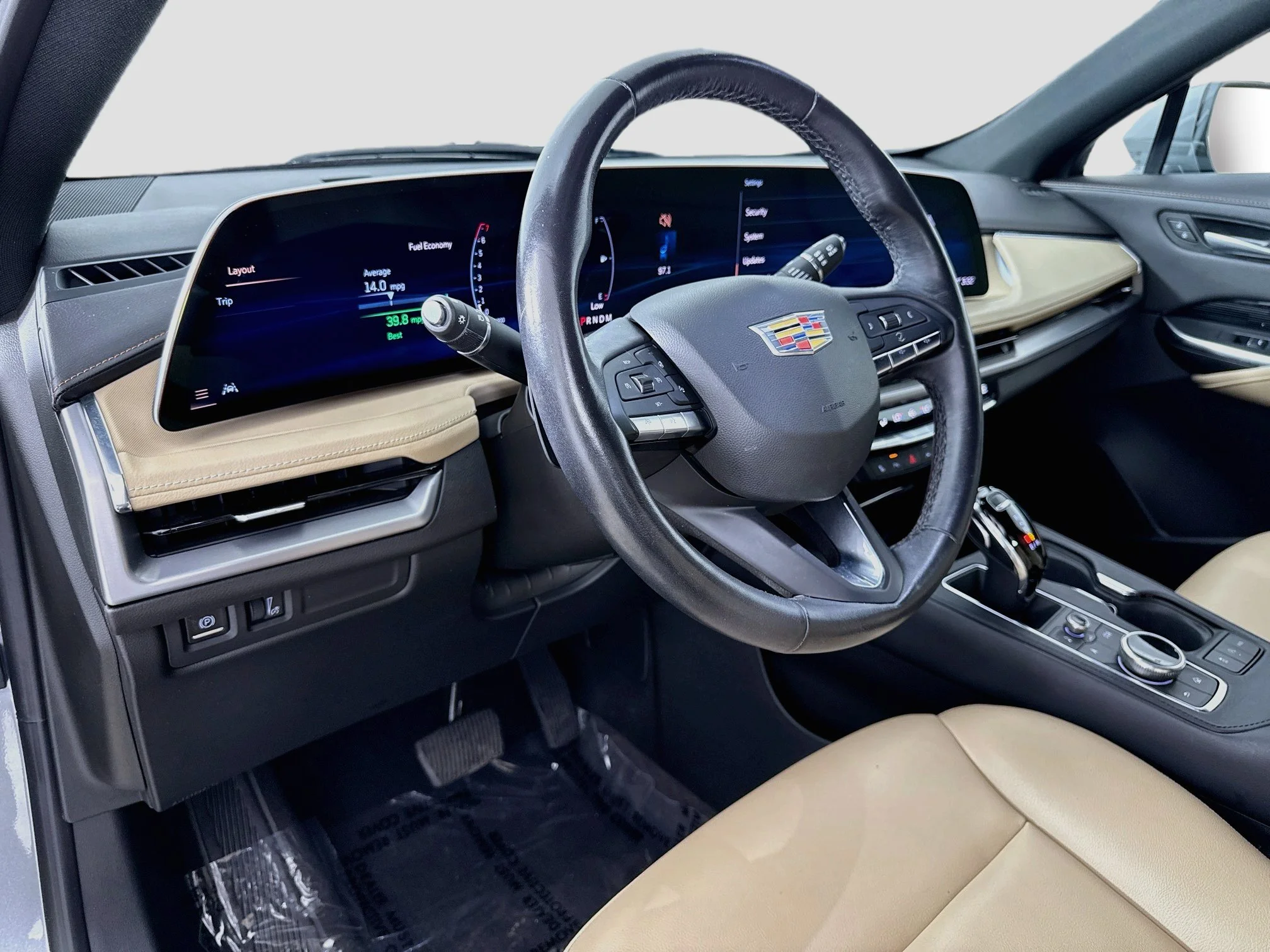 Used 2024 Argent Silver Metallic Cadillac Luxury image 11