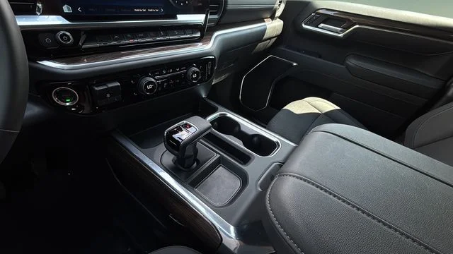 Used 2026 White Chevrolet LT Trail Boss image 14