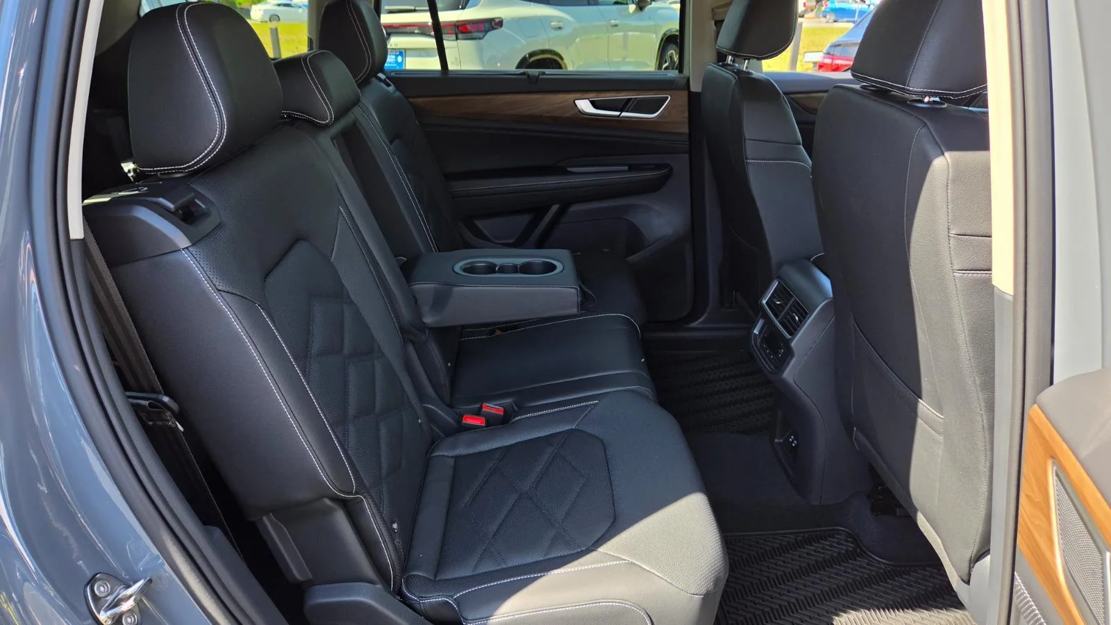 New 2026 Pure Gray Volkswagen 2.0T SE w/Technology image 57
