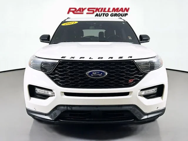 Used 2021 White Ford ST image 2