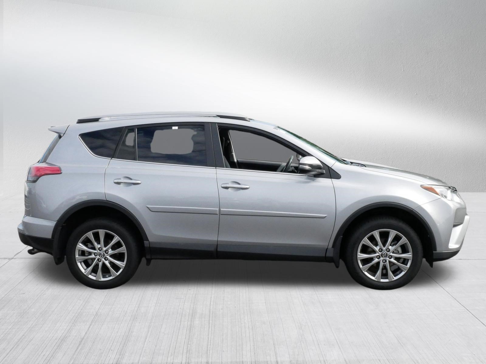 Used 2018 SILVER SKY METALLIC Toyota Limited image 8