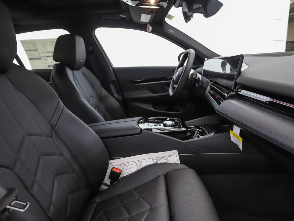 2026 BMW 5 Series 530i - Photo 30