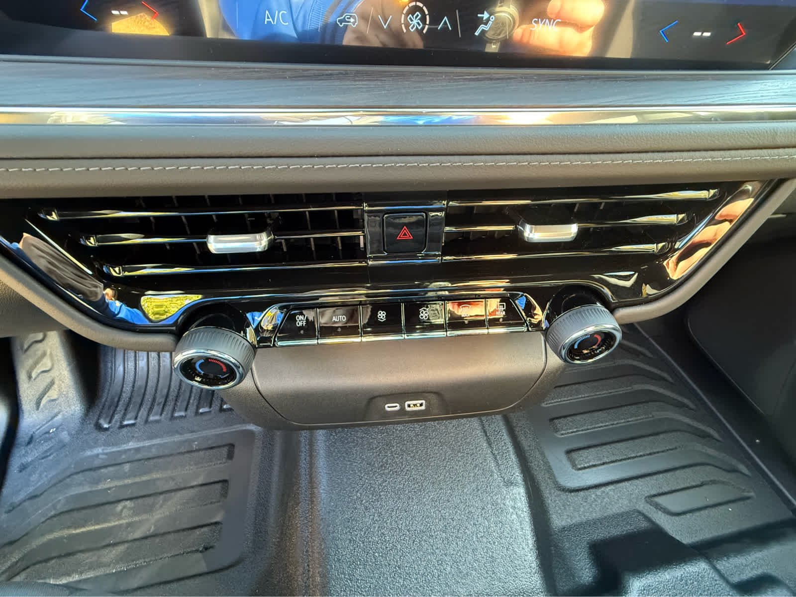 2026 Chevrolet Tahoe Fleet - Photo 14