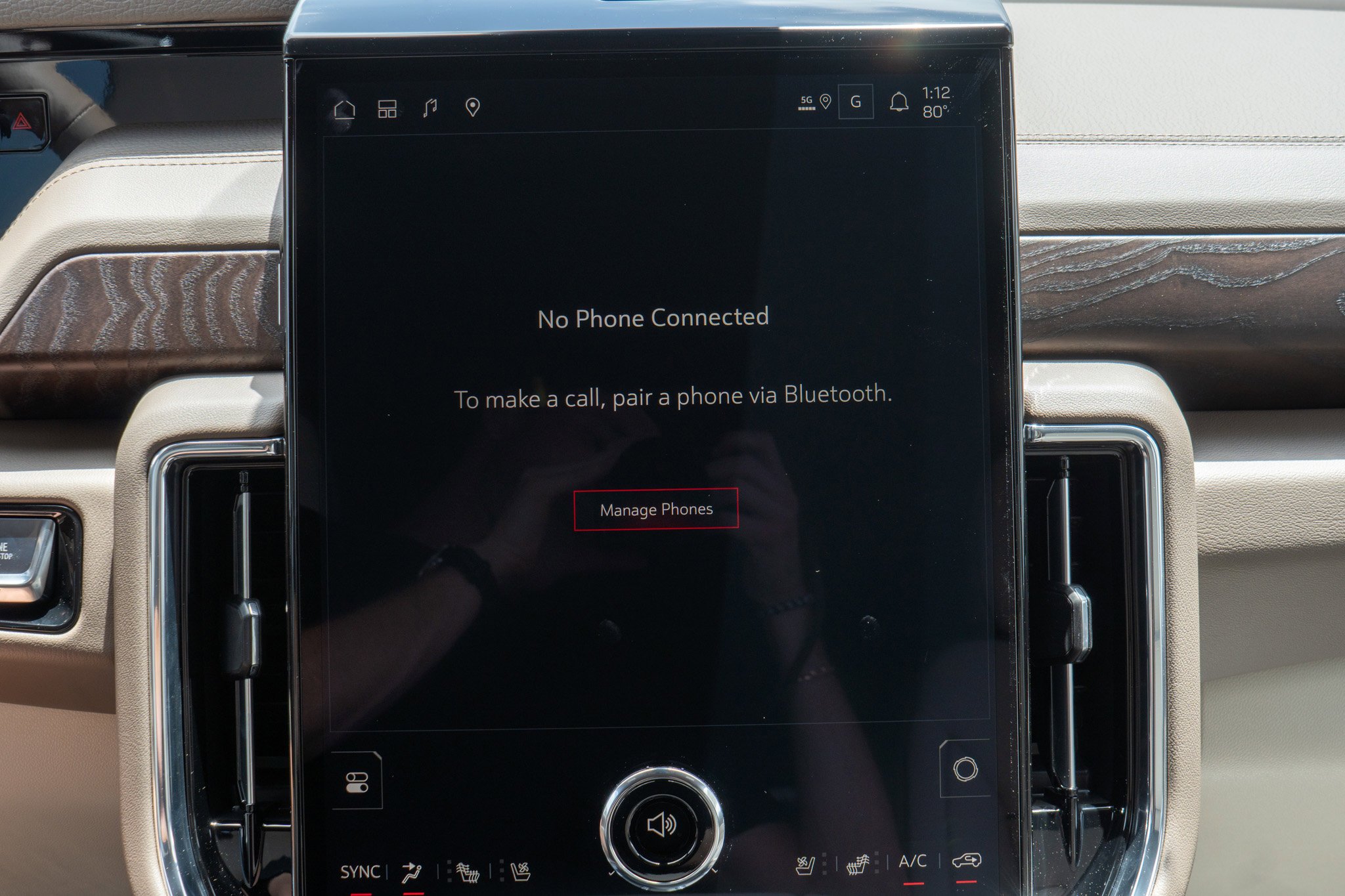 2026 GMC Yukon XL Denali - Photo 18