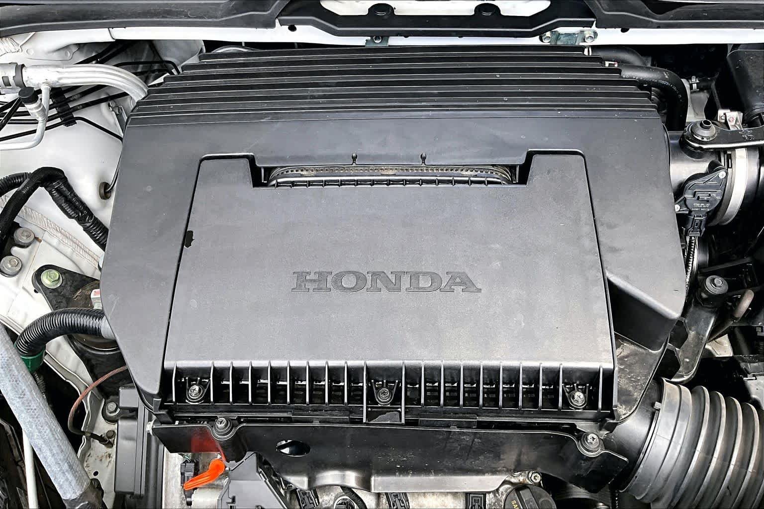 Used 2025 Platinum White Pearl Honda Sport image 33