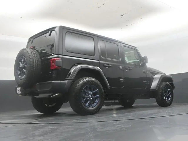 New 2026 Black Clear-Coat Exterior Paint Jeep 85th Anniversary Edition image 41