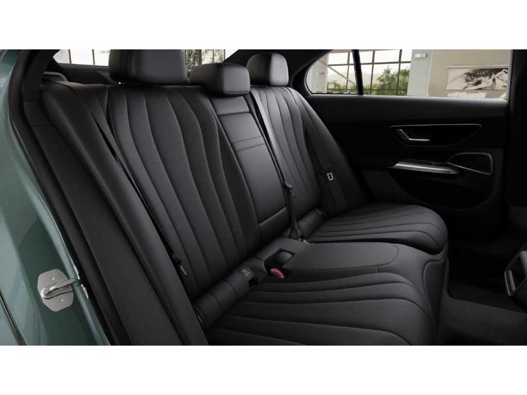 Certified Used 2026 Verde Silver Metallic Mercedes-Benz  image 5