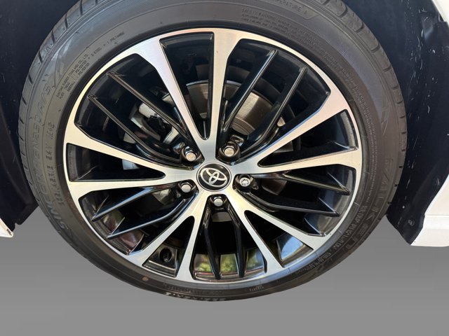 Used 2020 Super White Toyota SE image 9