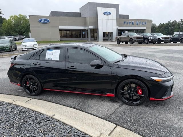 Used 2025 Black Hyundai Base image 1