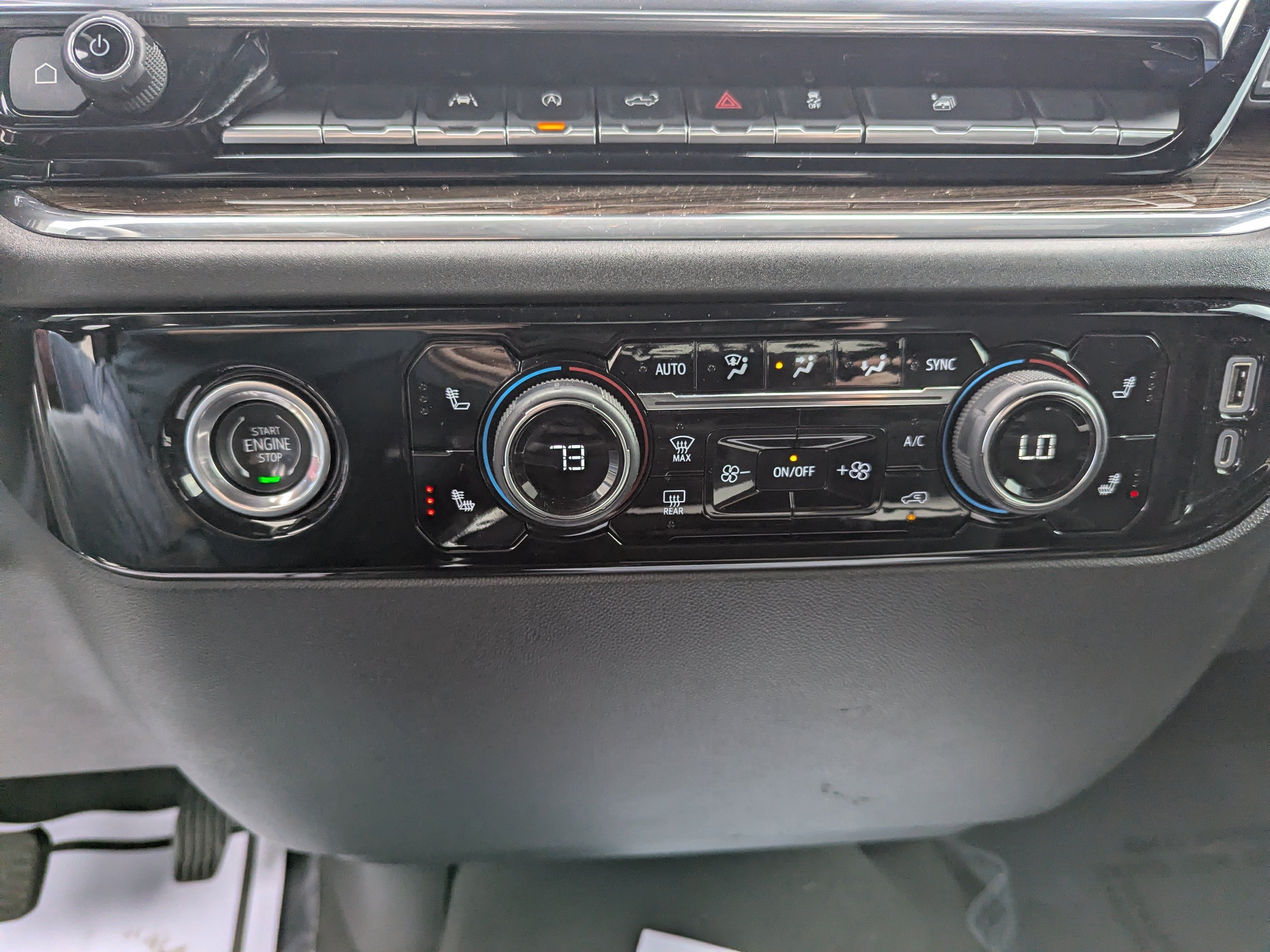 2024 Chevrolet Silverado 1500 LT - Photo 24