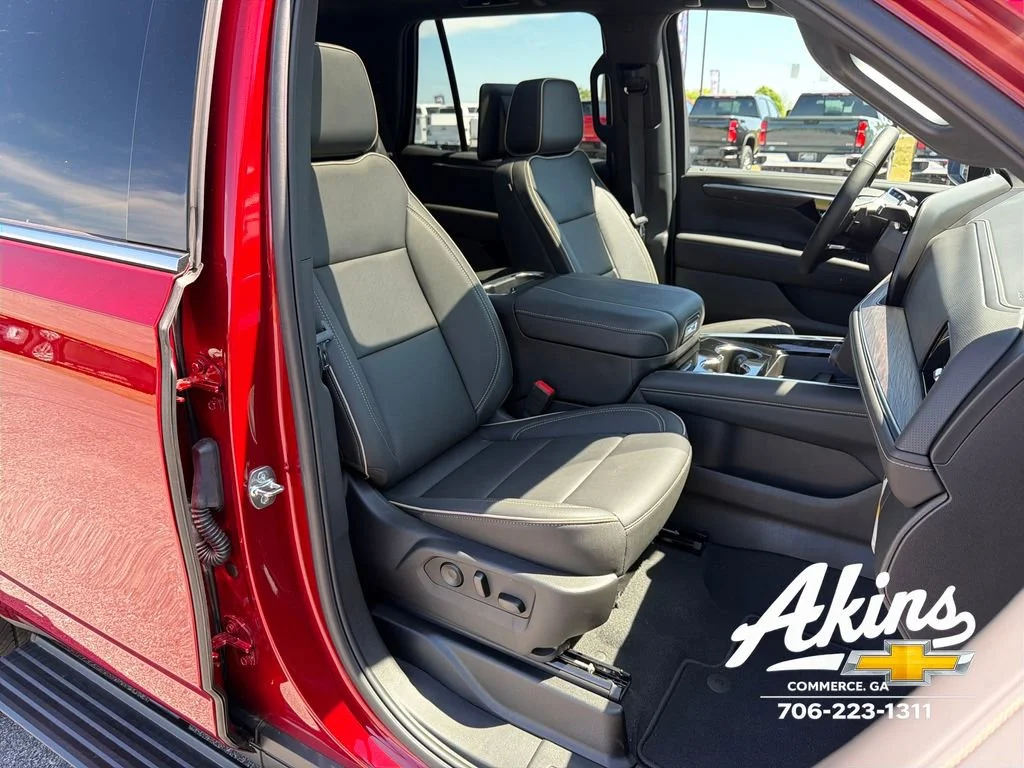 2025 Chevrolet Tahoe Premier - Photo 24