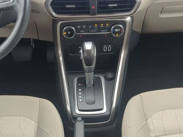 Used 2019 Blue Candy Ford SE image 19