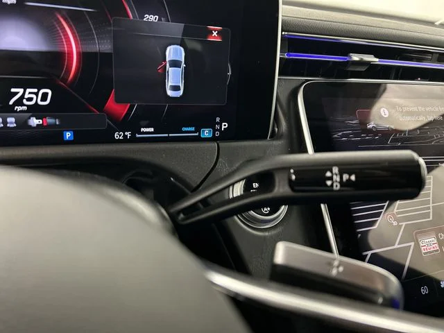2025 Mercedes-Benz E-Class E350 - Photo 10