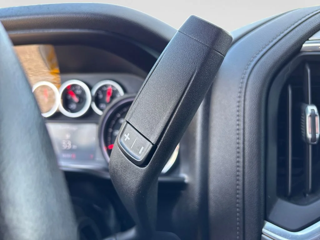 Used 2020 Black Chevrolet RST image 28
