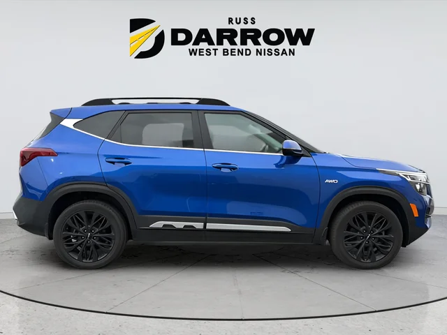 Used 2023 Blue Kia Nightfall image 6