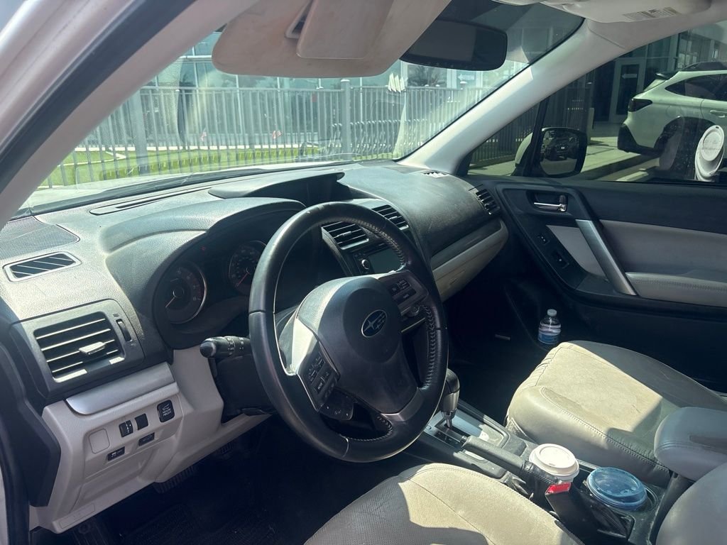 Used 2015 White Subaru 2.5i Limited image 12