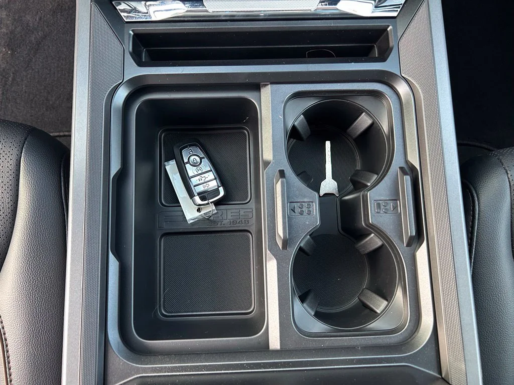 New 2027 Star White Metallic Tri-Coat Ford F-350® Lariat® image 15