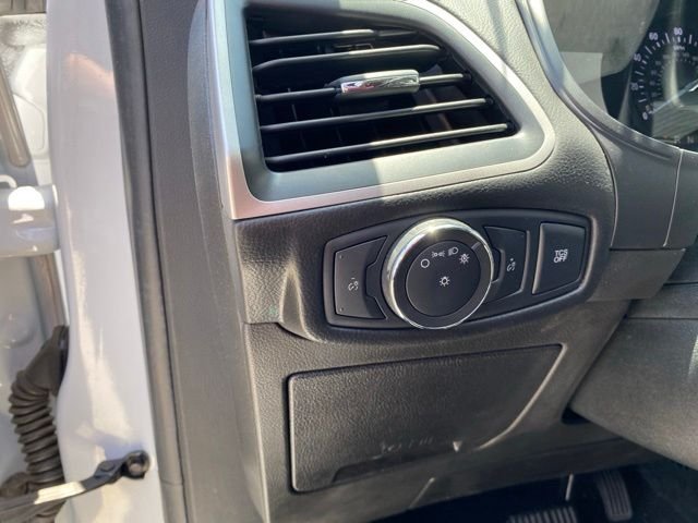 Used 2022 White Ford SE image 13