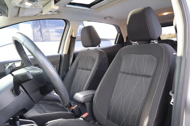 Used 2019 Silver Ford SE image 7