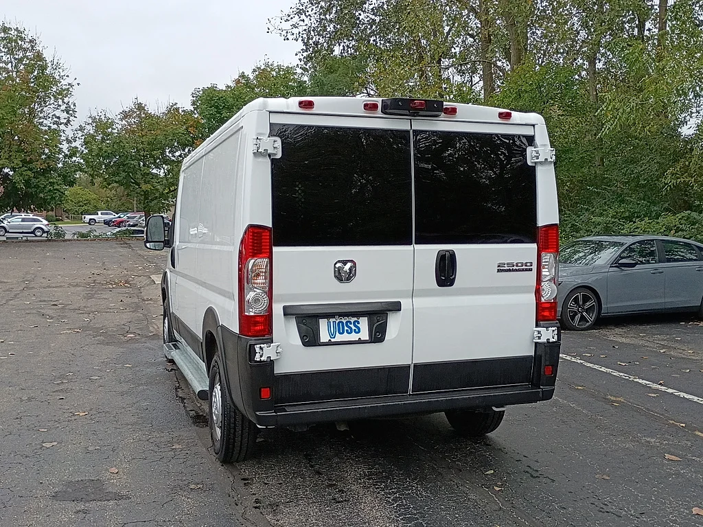 2025 Ram ProMaster Cargo Van Tradesman 2500, photo 6 of 12