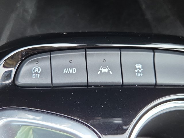 Used 2023 Black Buick Select image 9