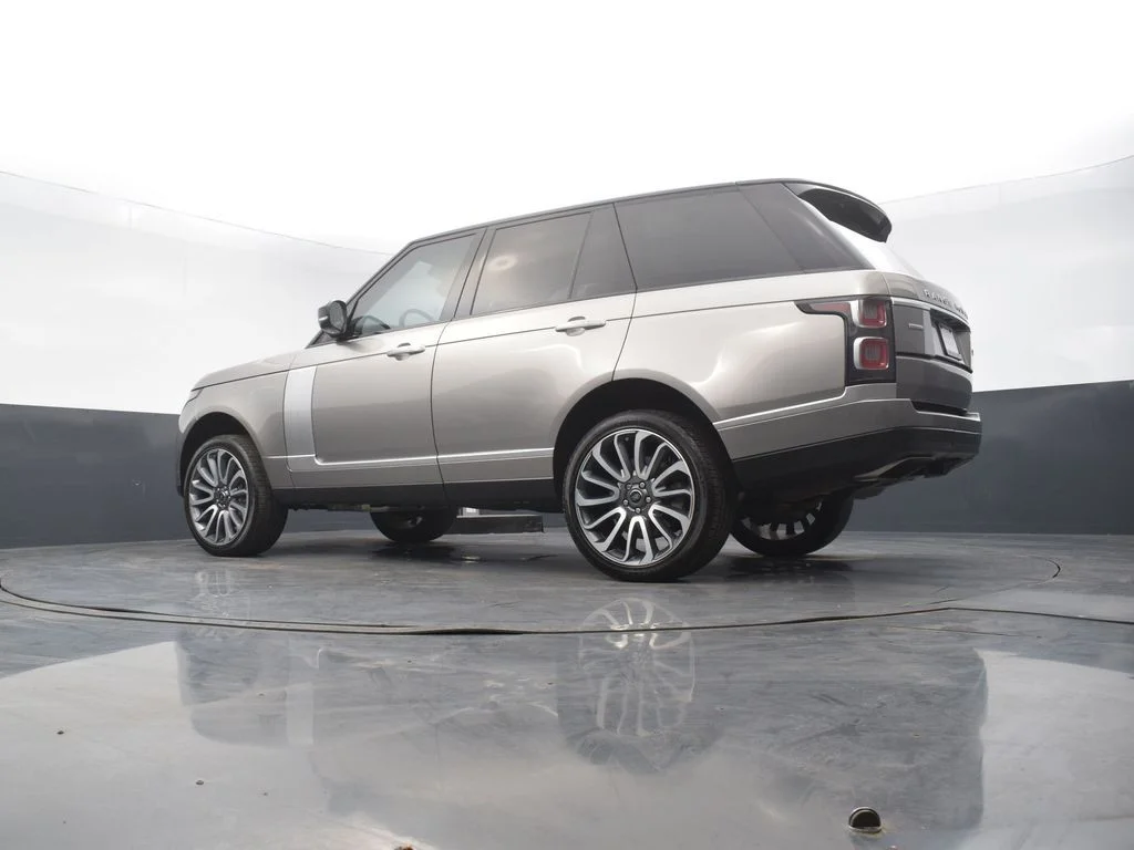 Used 2019 Silver Land Rover 5.0L V8 Supercharged Autobiography image 48