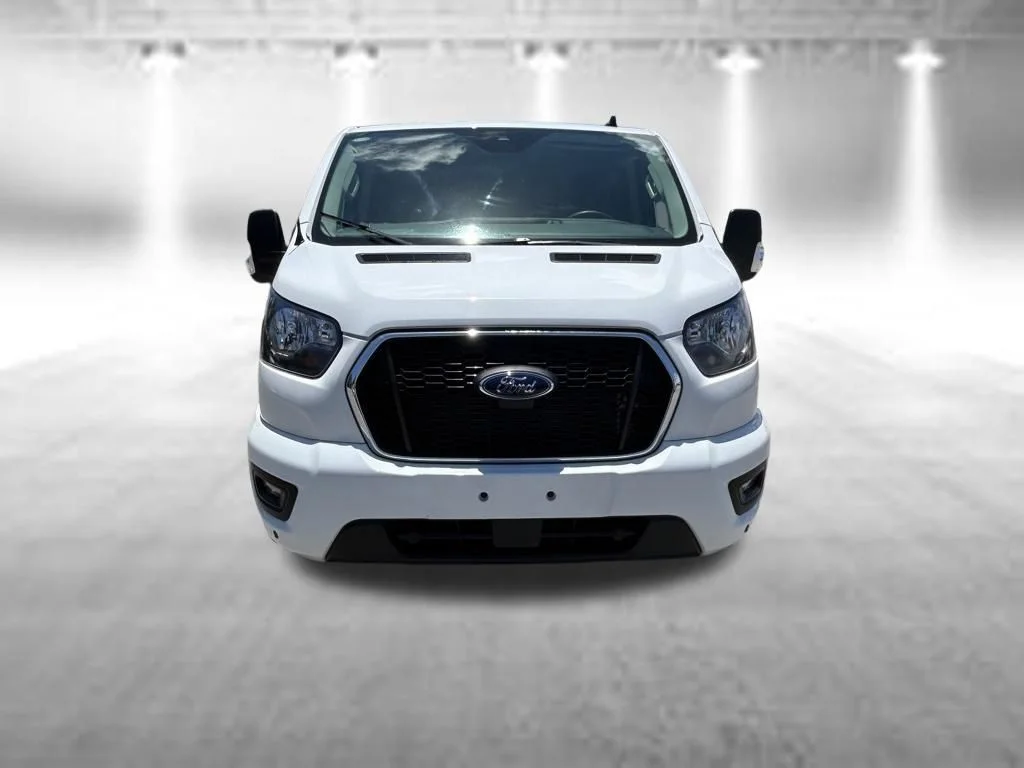 Certified Used 2024 Oxford White Ford XLT image 10
