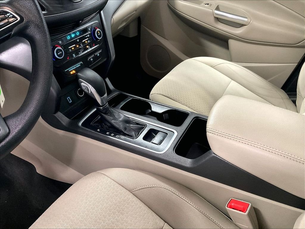 Used 2018 Black Ford SE image 21