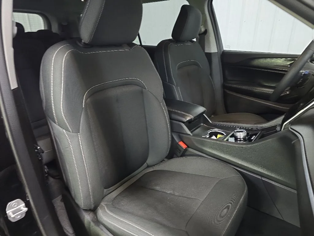 Used 2024 Black Jeep Laredo image 14