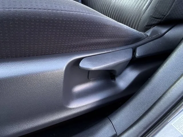 2022 Toyota Prius Prime LE - Photo 24