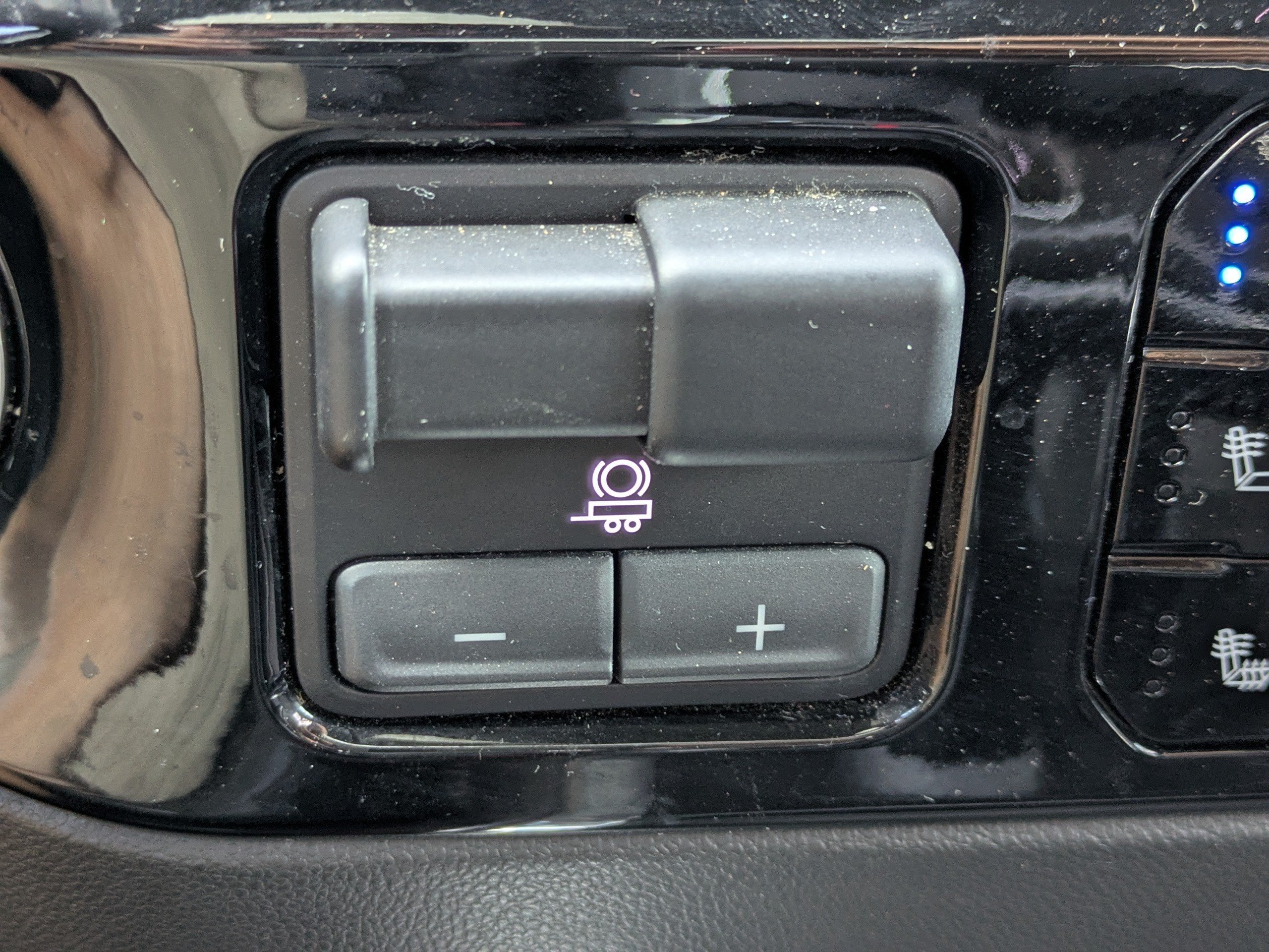 Used 2022 Black Chevrolet LTZ image 30