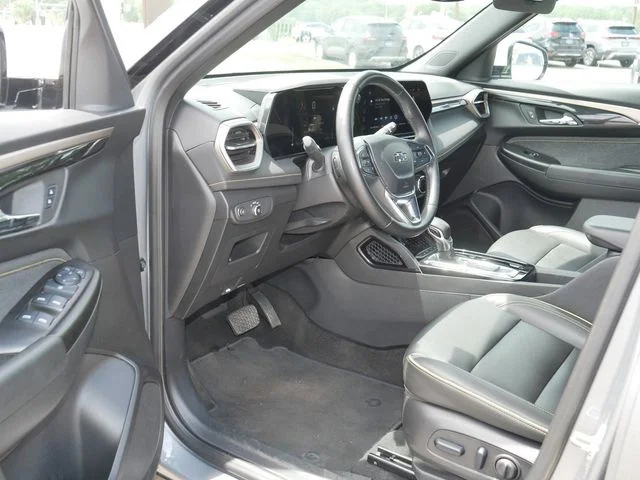 Used 2024 Sterling Gray Metallic Chevrolet ACTIV image 12
