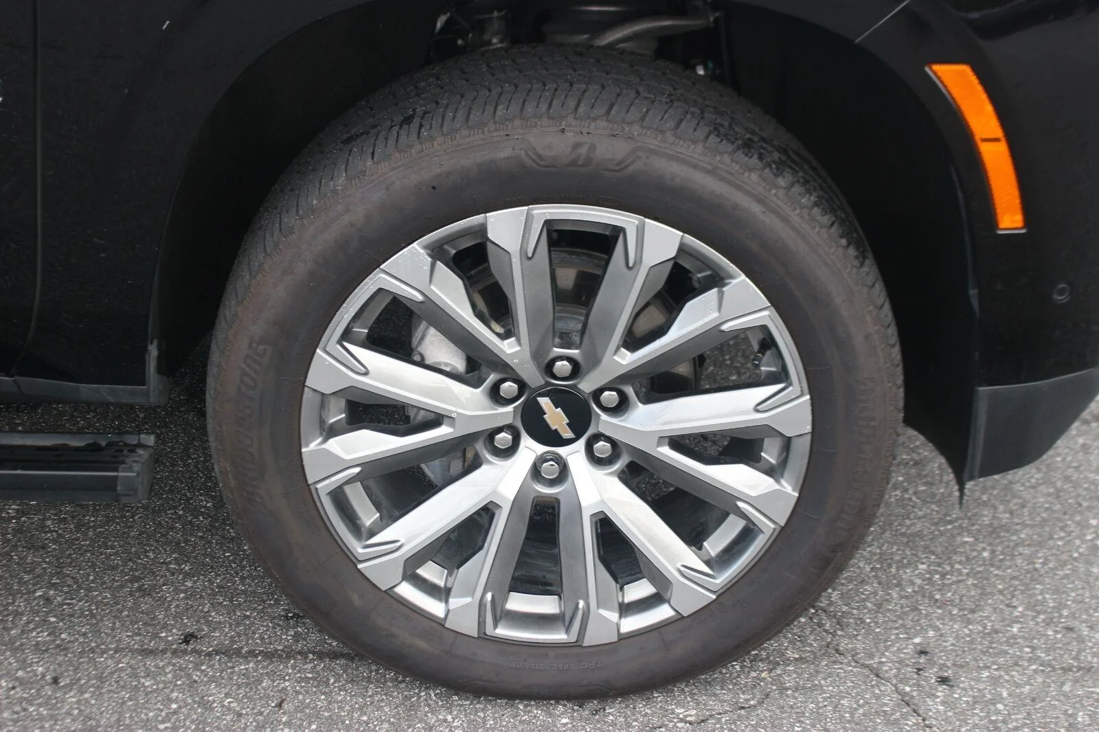 Used 2025 Black Chevrolet High Country image 40