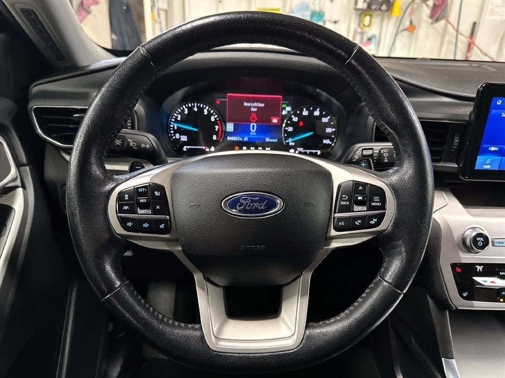 Used 2021 Black Ford XLT image 20