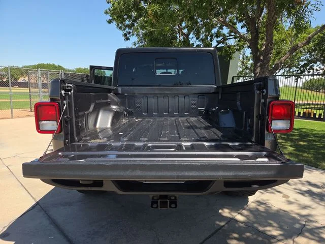 Used 2023 Gray Jeep Sport S image 24