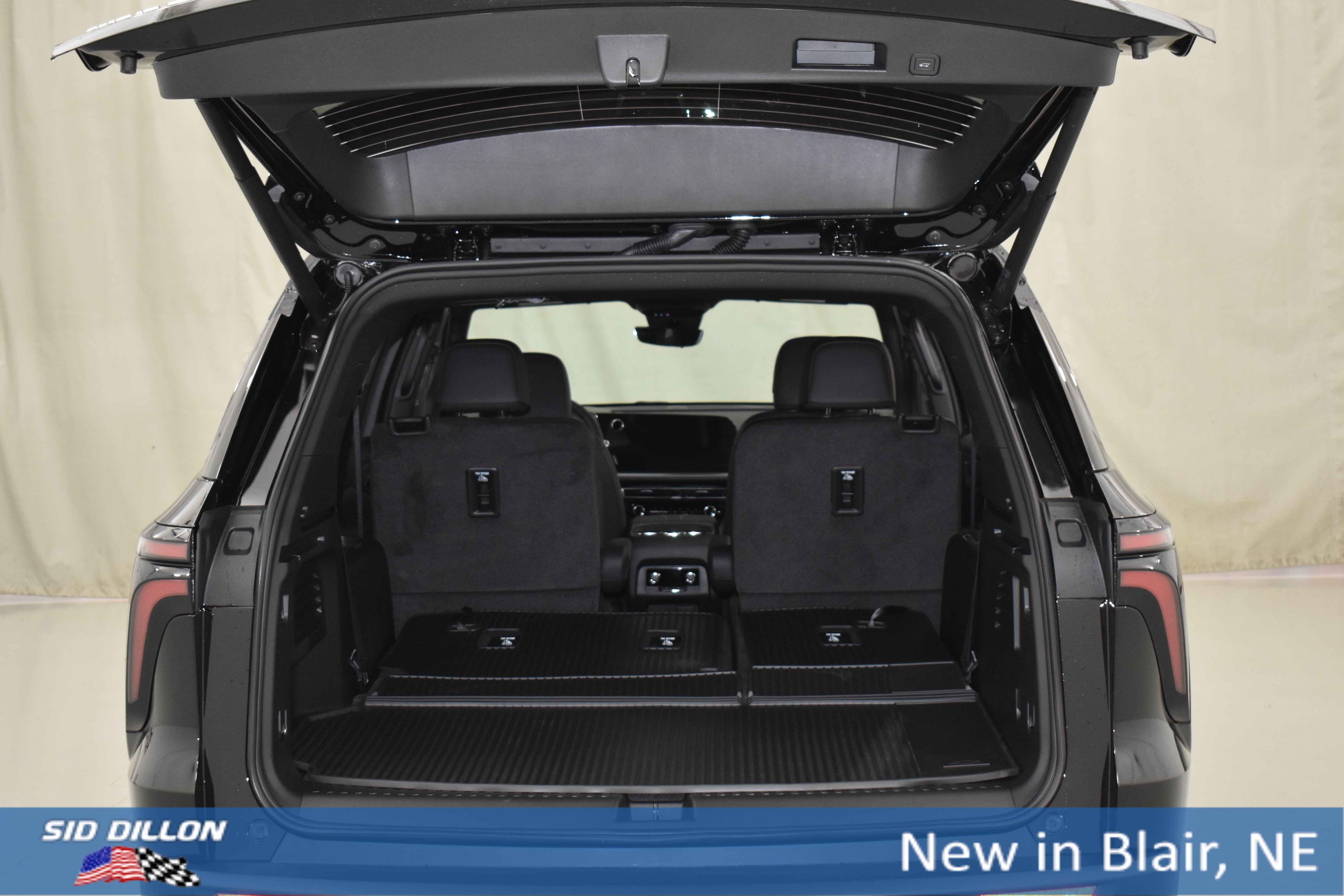 2026 Chevrolet Traverse LT - Photo 12