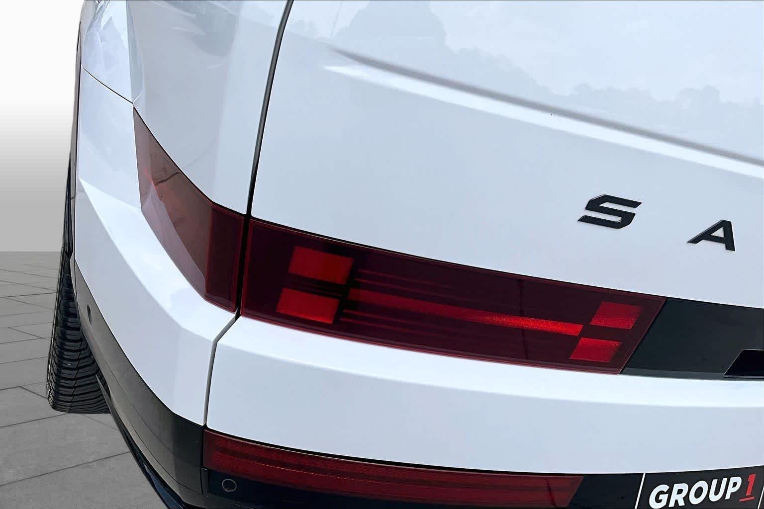 Used 2025 Serenity White Hyundai Calligraphy image 27